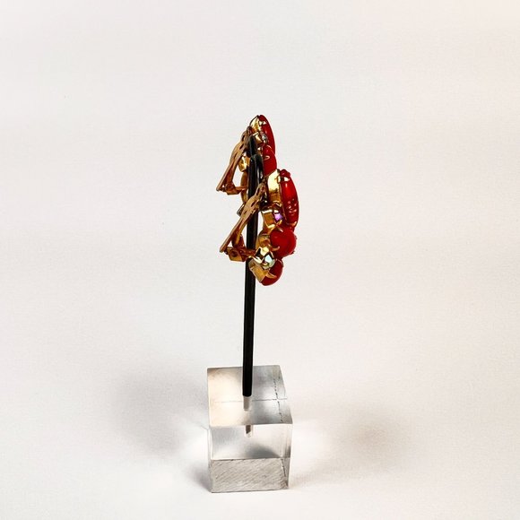 Vintage Prong Set Red Aventurine Art Glass Rhinestone Gold Tone Clip Earrings - Picture 5 of 8